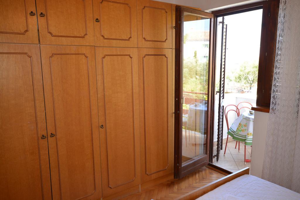 Apartment Slavica Kornić Exteriör bild